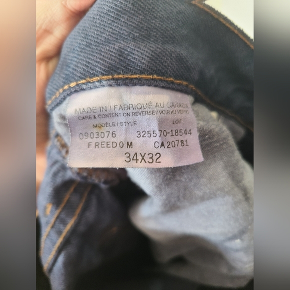 Vintage highwaisted tie-dyed dark wash jeans - Picture 2 of 5